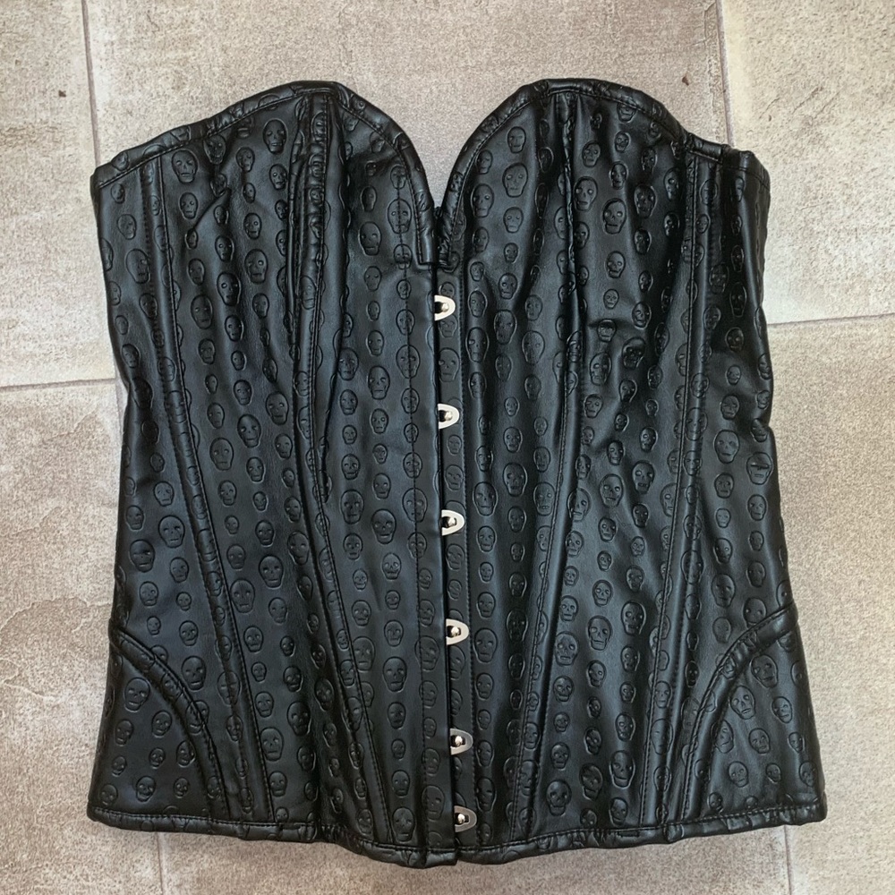 Sexy leather skull corset - brand new - mint - Picture 2 of 5